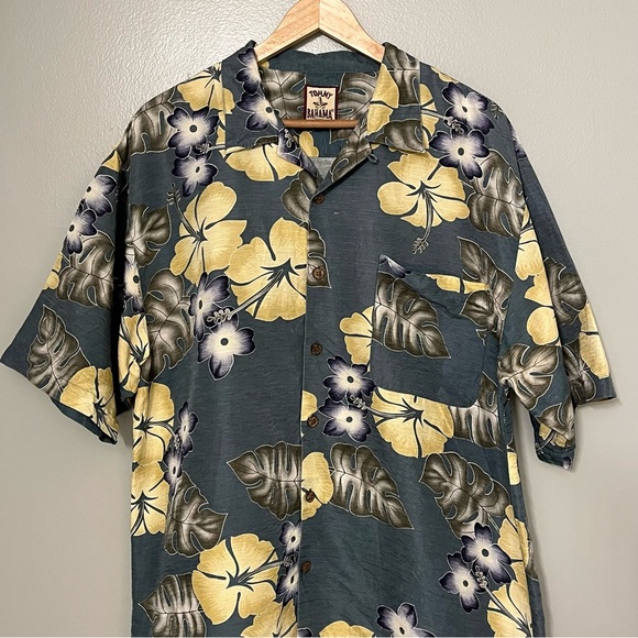 Vintage Tommy Bahama 100% Silk Hawaiian Floral Button Up Short Sleeve Shirt  L - Picture 2 of 13